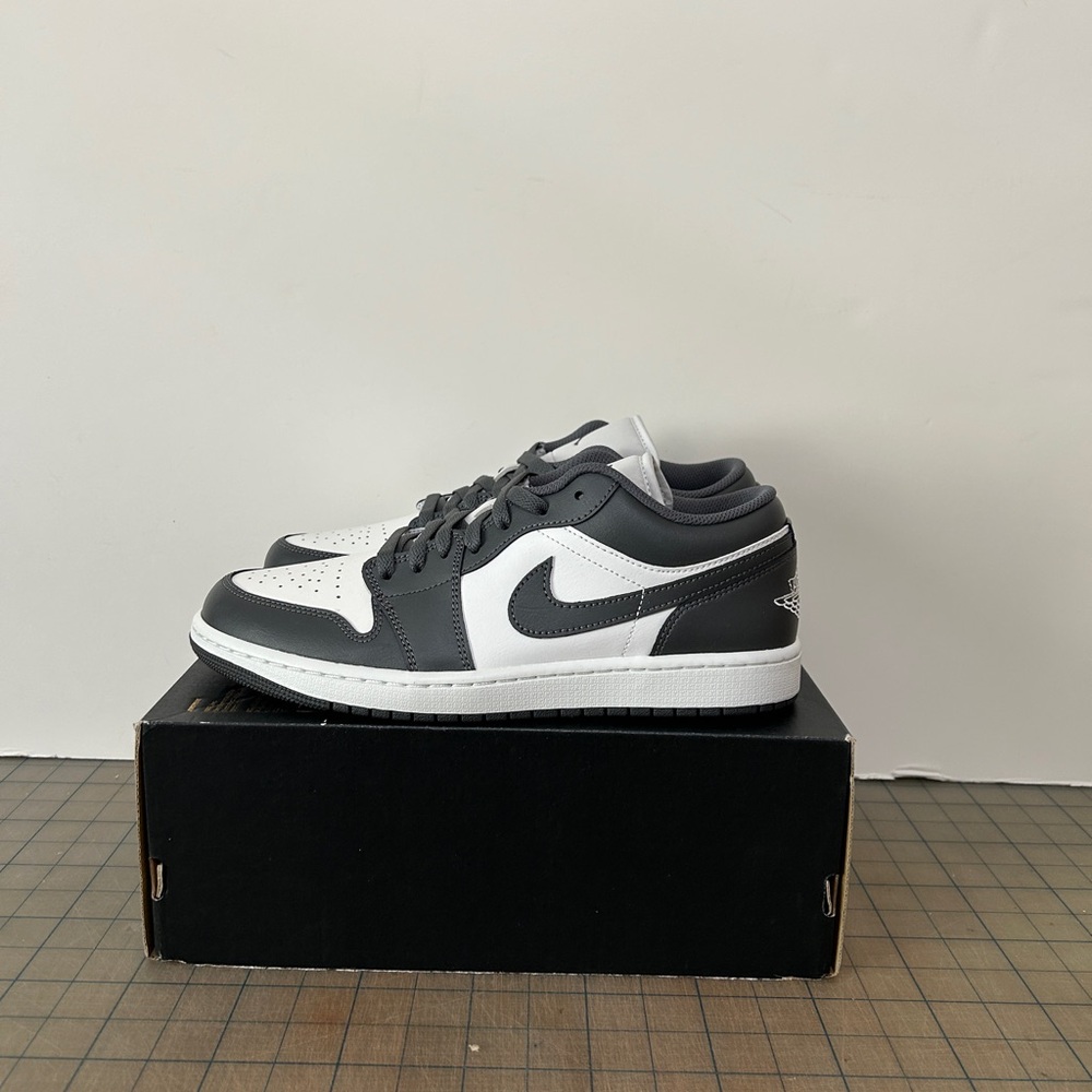 Air Jordan 1 Low ‘Grey White’